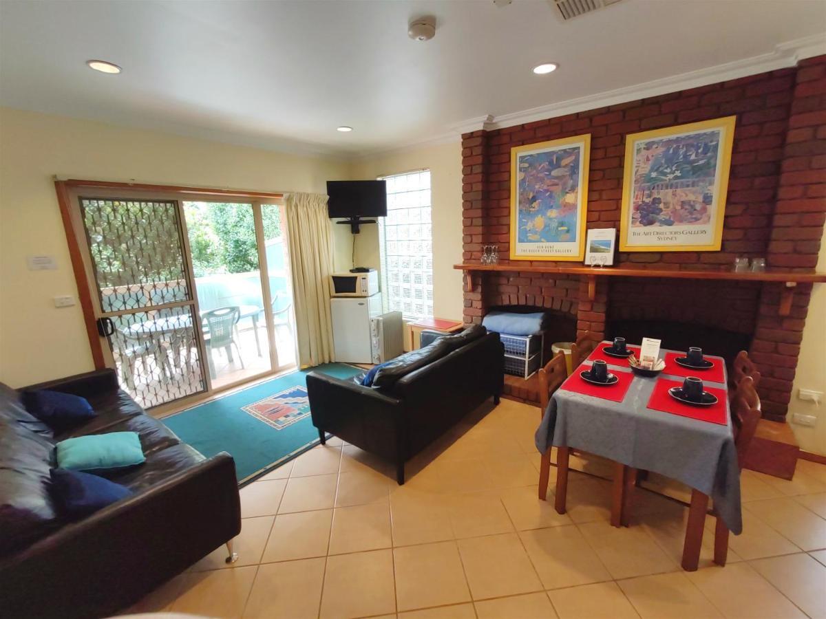 แอนเจลาส์ บีช สเตย์ส Hotel อะพอลโลเบย์ ภายนอก รูปภาพ